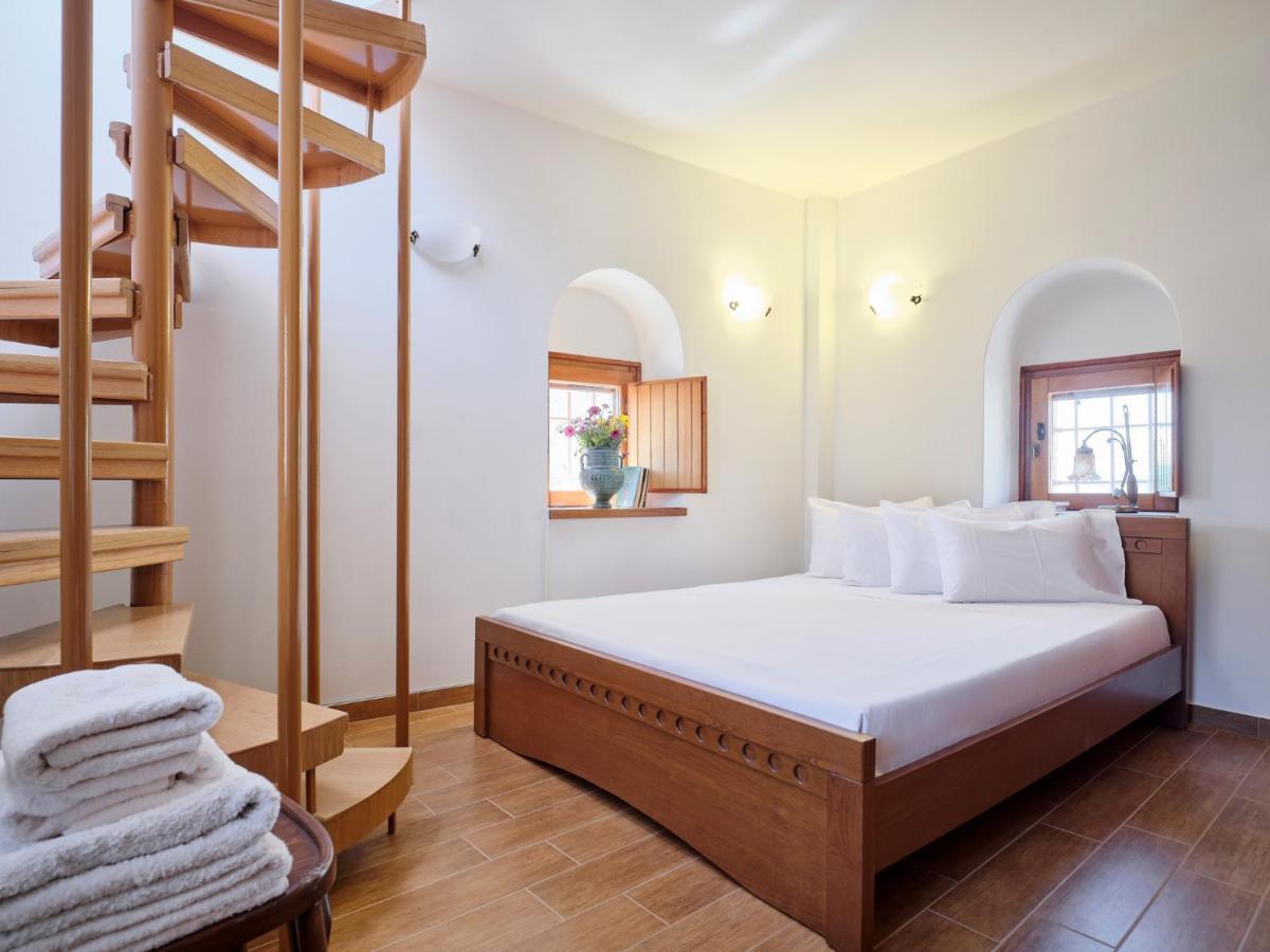 Petreas Castle Villa Kardhamili Eksteriør billede